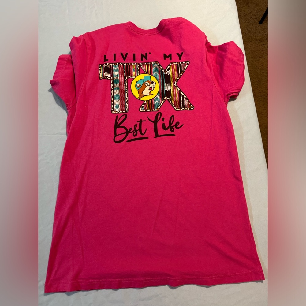 Buckees tshirt size large